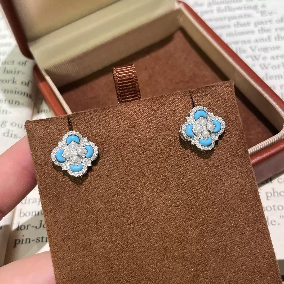 Vintage Blue Blossom Jewelry Set