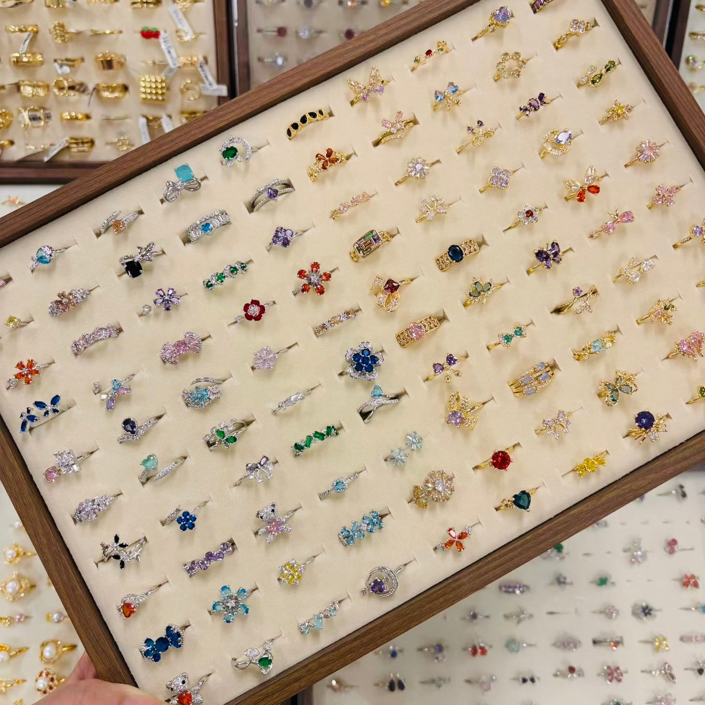 Jewelry (Claim in livestream)