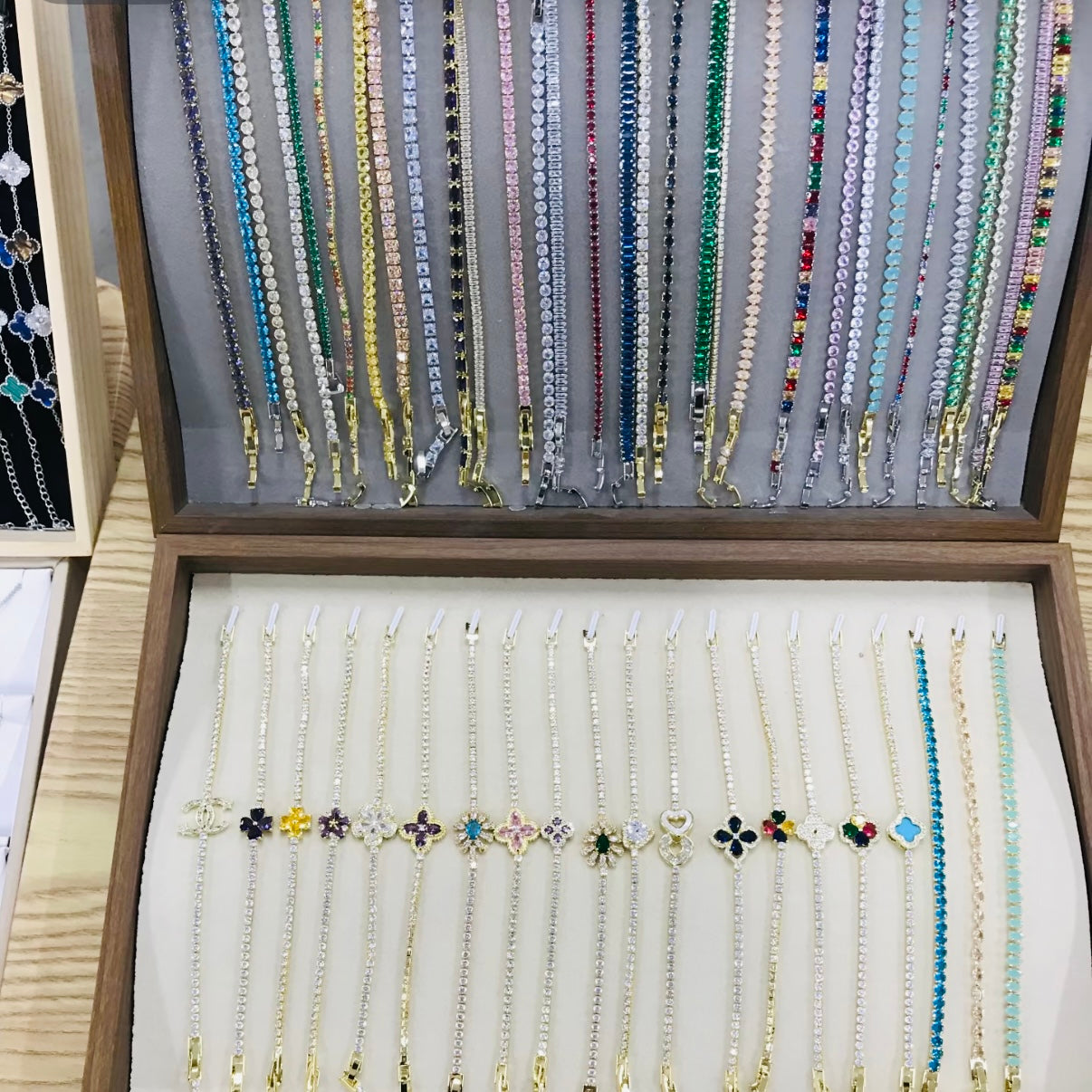 Jewelry (Claim in livestream)