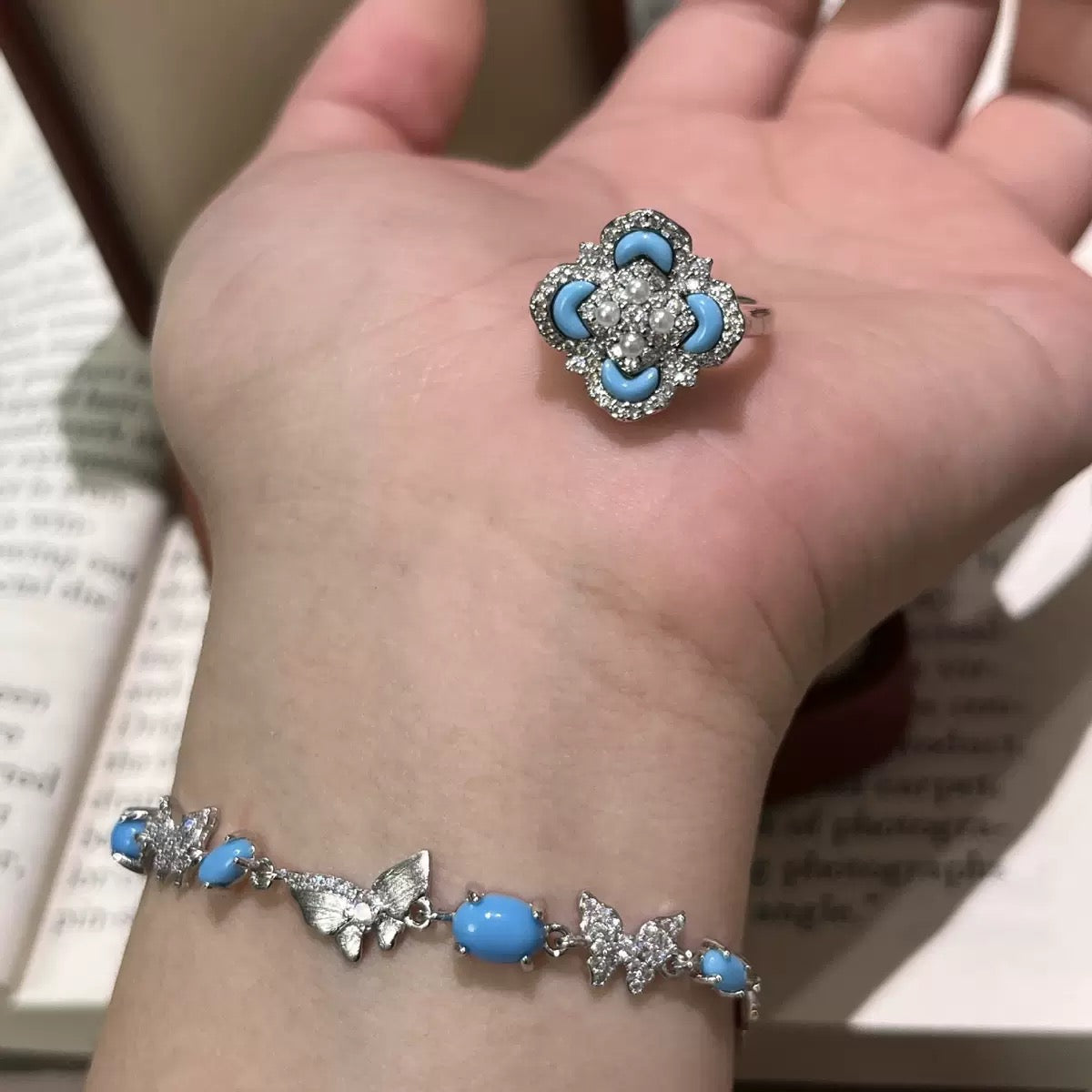 Vintage Blue Blossom Jewelry Set